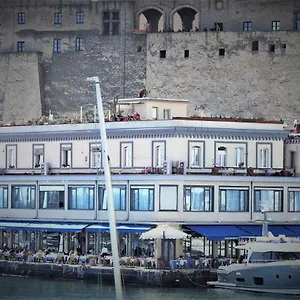 Laura House Naples